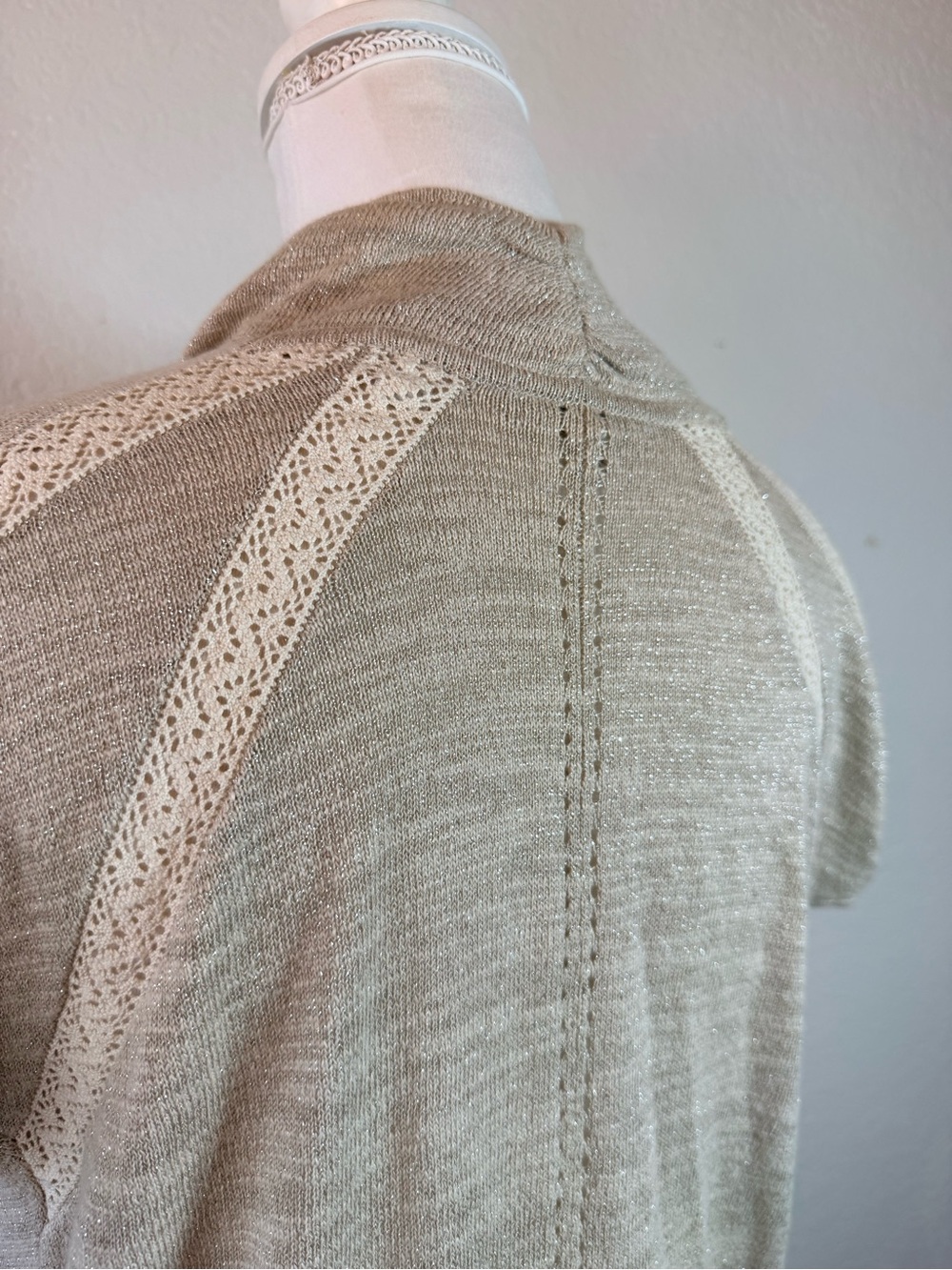 Anthropologie Knitted Knotted Womens Top Beige Sparkly Silver Cowl Neck. XS - Picture 3 of 5